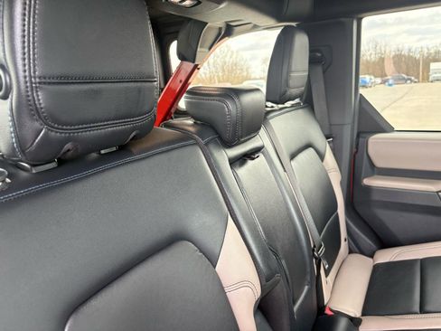 Used 2022 Ford Bronco Wildtrak image 57