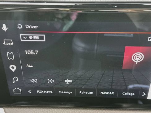 Used 2024 GMC Sierra 2500 Denali w/ Denali Reserve Package AWD/4WD image 17