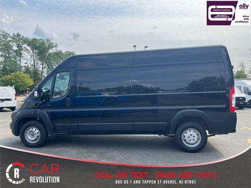 Used 2023 RAM ProMaster 2500 FWD image 4