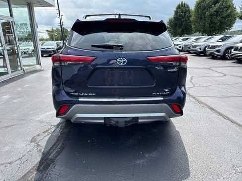 Used 2021 Toyota Highlander Platinum AWD/4WD image 6