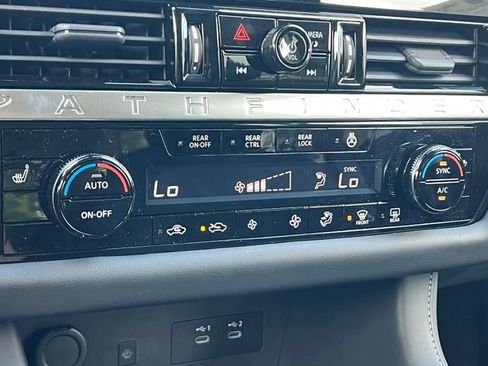 New 2026 Nissan Pathfinder SL AWD/4WD image 24