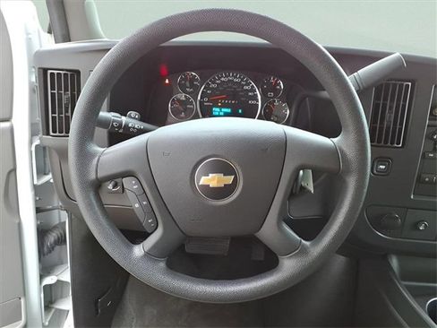 Used 2018 Chevrolet Express 3500 LT w/ LT Preferred Equipment Group image 16