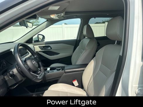 Certified 2023 Nissan Rogue SV w/ SV Premium B Package AWD/4WD image 13