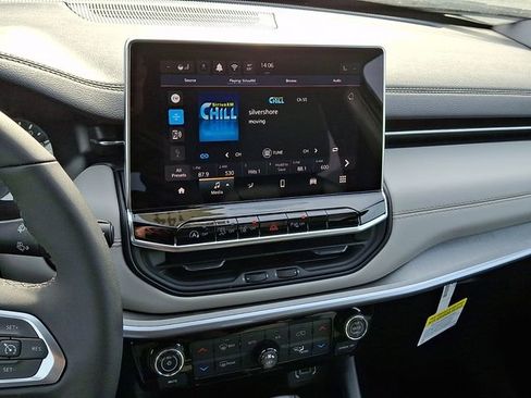 New 2026 Jeep Compass Limited image 11