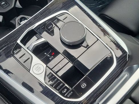 Used 2026 BMW X5 M60i AWD/4WD image 33