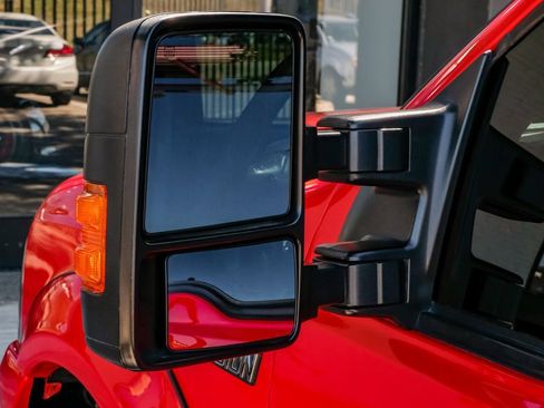 Used 2004 Ford Excursion Eddie Bauer image 33