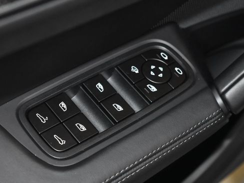 Certified 2024 Porsche Cayenne Turbo GT image 9