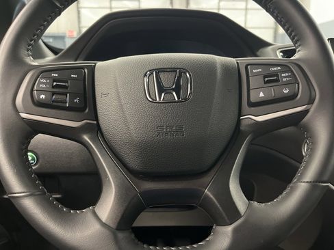 Used 2025 Honda Ridgeline RTL image 17