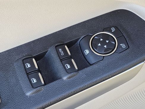 Used 2020 Ford EcoSport S image 21