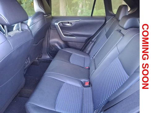 Used 2019 Toyota RAV4 XSE w/ XSE Weather Package AWD/4WD image 11