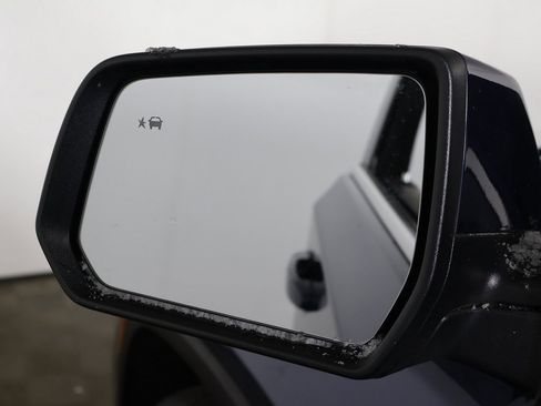 Used 2022 Chevrolet Traverse LT w/ LPO, Floor Liner Package image 34