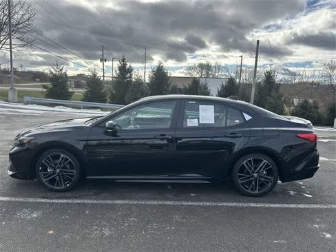 Used 2025 Toyota Camry XSE image 2