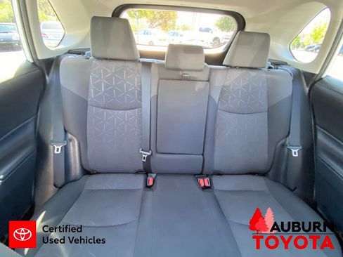 Certified 2019 Toyota RAV4 XLE FWD image 22