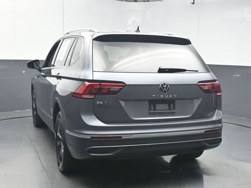 Used 2024 Volkswagen Tiguan SE FWD image 6