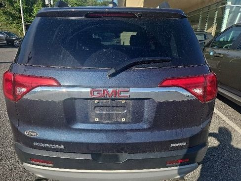 Used 2018 GMC Acadia SLE AWD/4WD image 2