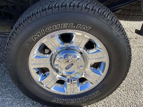 Used 2016 Ford F350 Lariat w/ Lariat Ultimate Package image 8