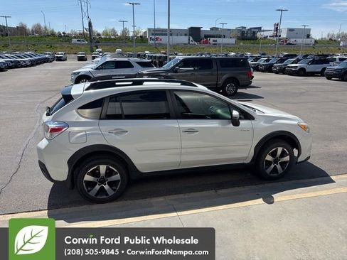 Used 2015 Subaru Crosstrek Touring image 8