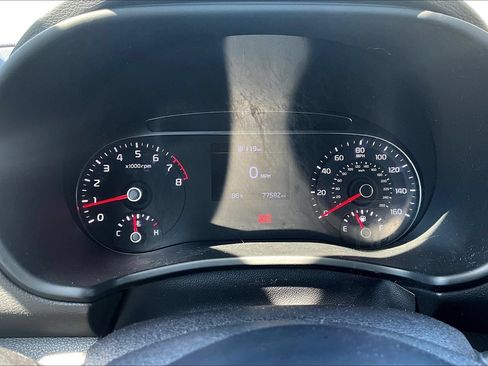 Used 2021 Kia Soul LX FWD image 11