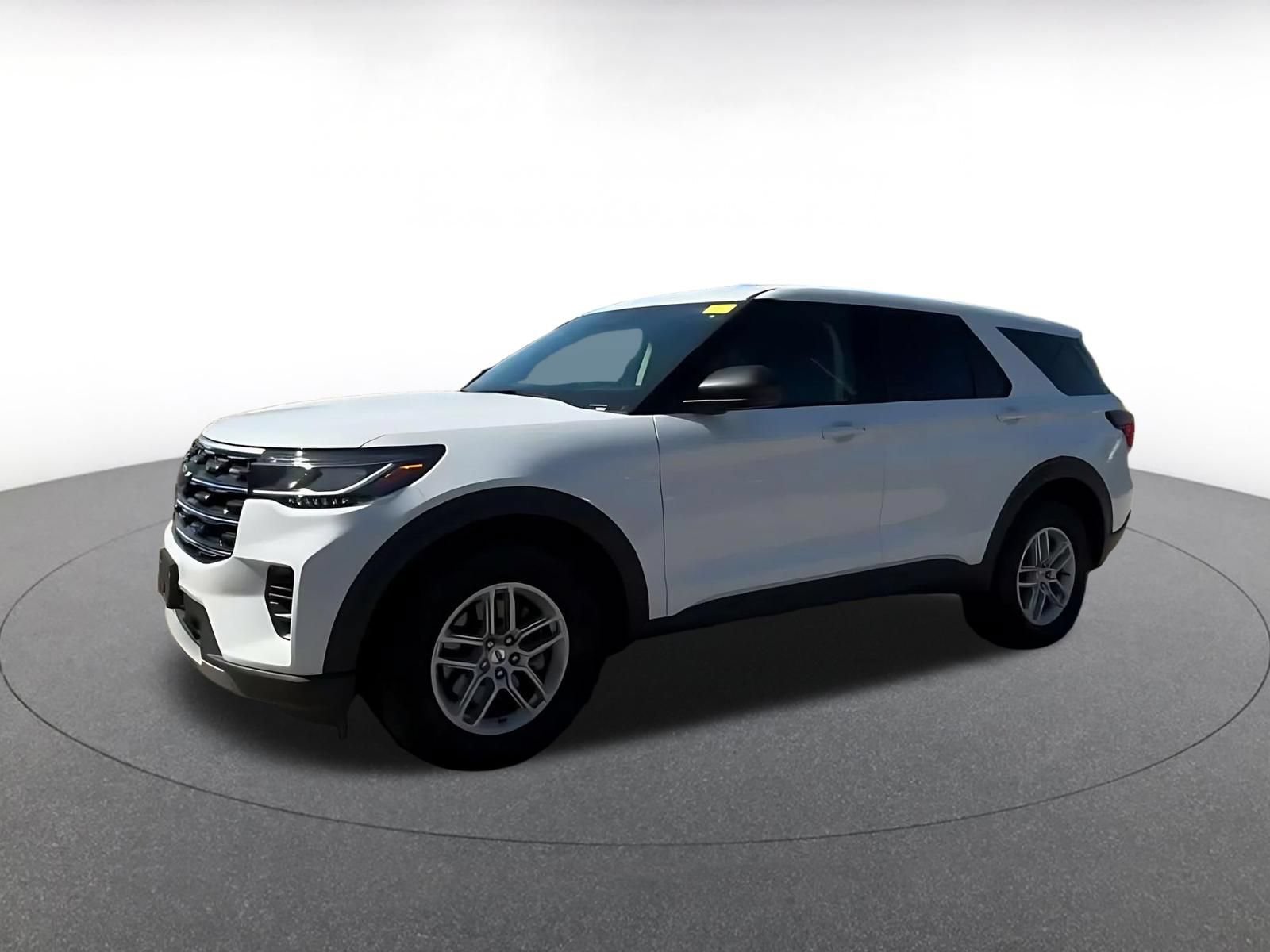 Used 2026 Ford Explorer Active AWD/4WD image 6