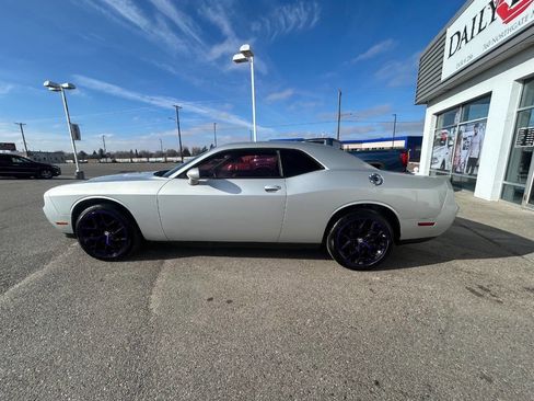 Used 2012 Dodge Challenger SXT Plus image 8