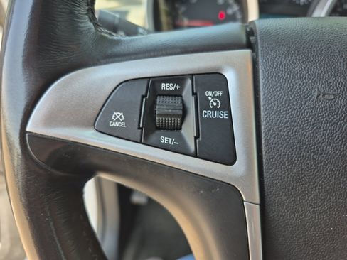 Used 2017 Chevrolet Equinox LT w/ Convenience Package FWD image 16