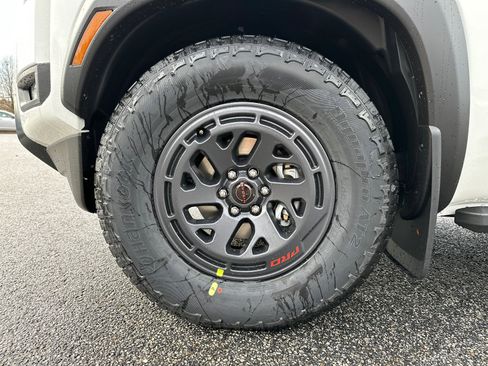 New 2026 Nissan Frontier Pro-X w/ Pro-X Convenience Package image 11