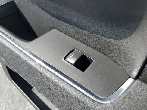 New 2026 GMC Sierra 1500 SLE w/ X31 Off-Road Package image 14