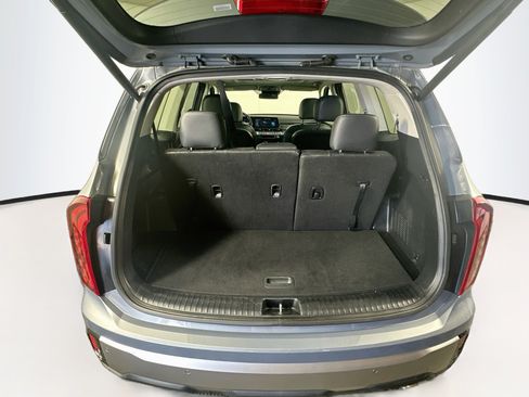 Used 2025 Kia Telluride S FWD image 30