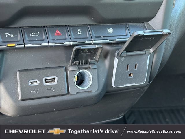 Used 2024 Chevrolet Silverado 2500 Custom w/ Custom Value Package AWD/4WD image 22
