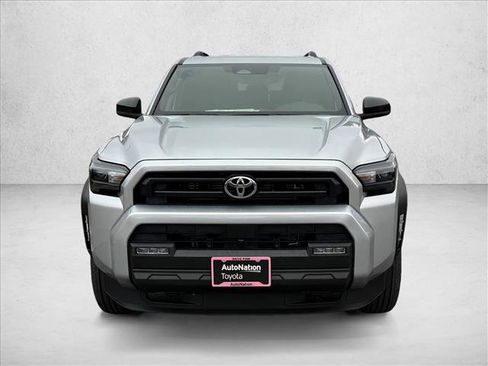 Certified 2025 Toyota 4Runner SR5 image 2