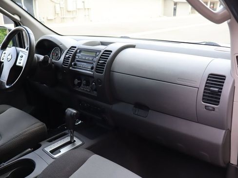 Used 2006 Nissan Xterra SE w/ (W94) Tow Pkg AWD/4WD image 17