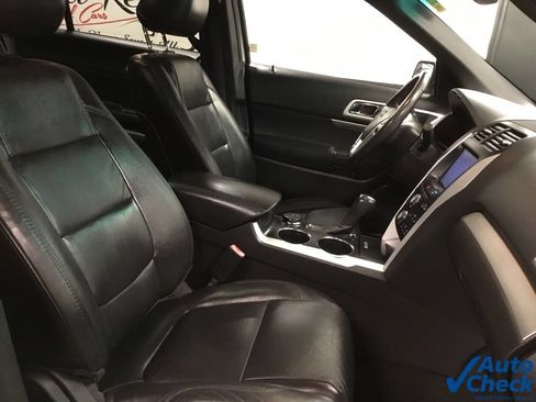Used 2013 Ford Explorer XLT AWD/4WD image 36
