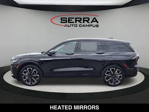 Used 2025 Lincoln Nautilus Reserve AWD/4WD image 10