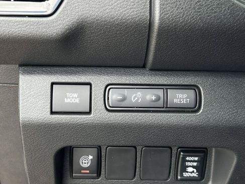 New 2026 Nissan Frontier SV w/ SV Convenience Package RWD image 13