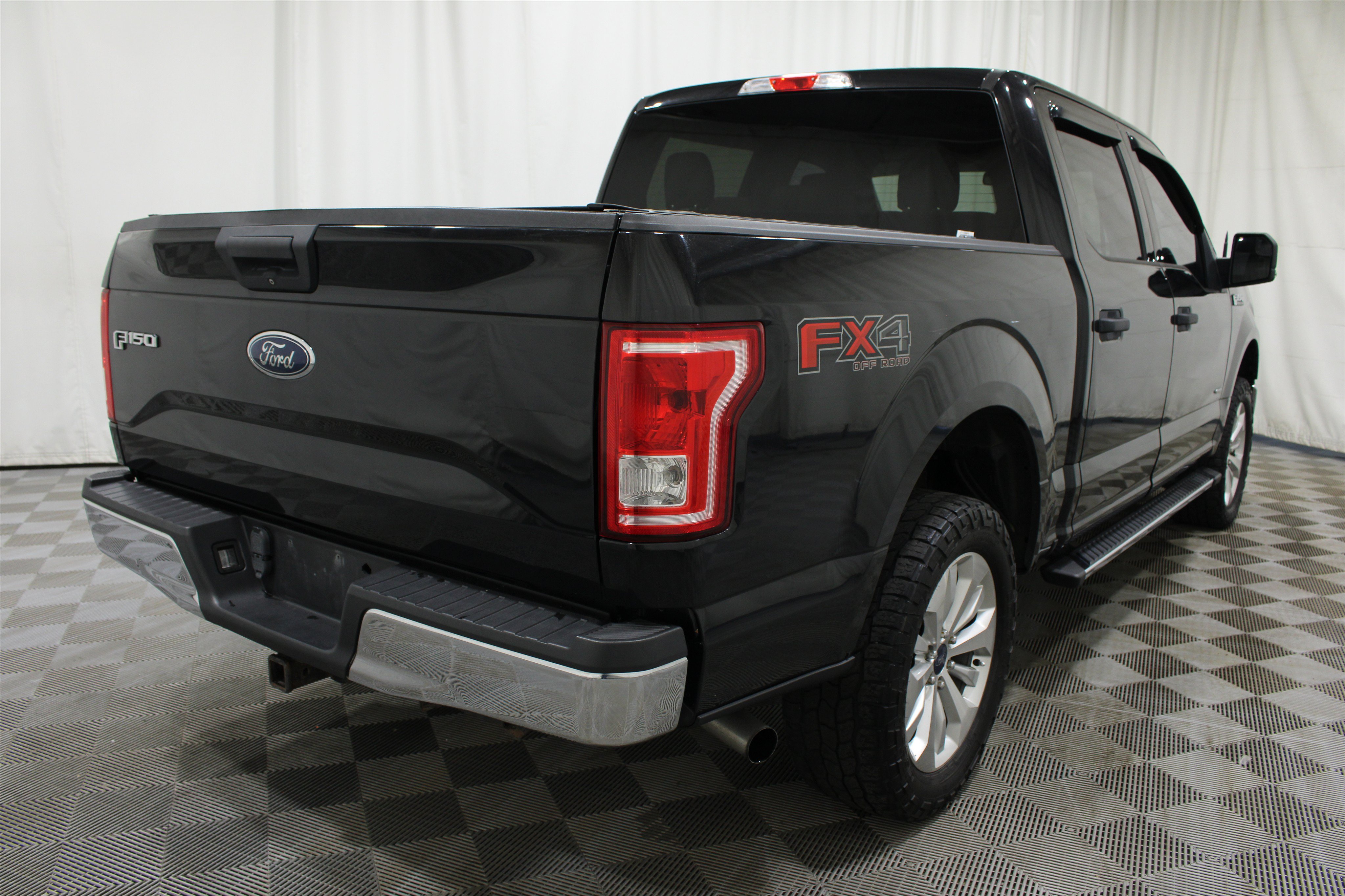 Used 2015 Ford F150 XLT w/ Equipment Group 301A Mid AWD/4WD image 28