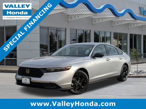 Certified 2025 Honda Accord SE image 1