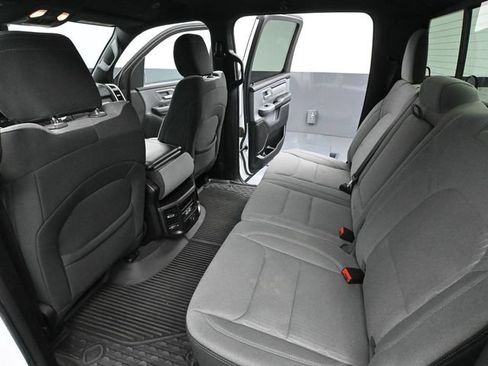 Used 2022 RAM 1500 Big Horn AWD/4WD image 41