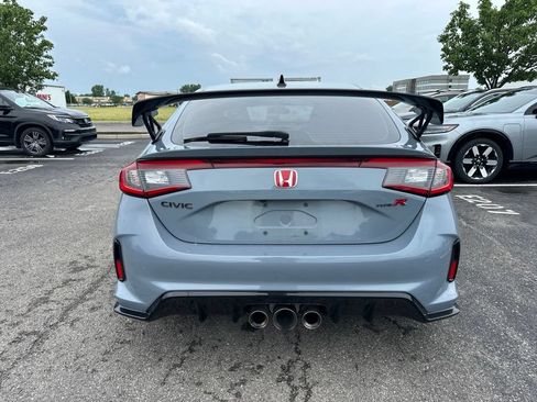 Used 2024 Honda Civic Type R image 10