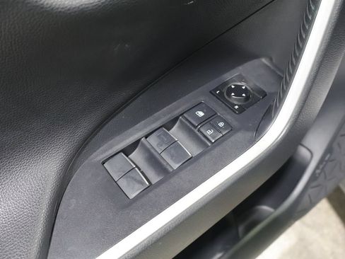 Used 2019 Toyota RAV4 XSE w/ XSE Weather Package AWD/4WD image 14