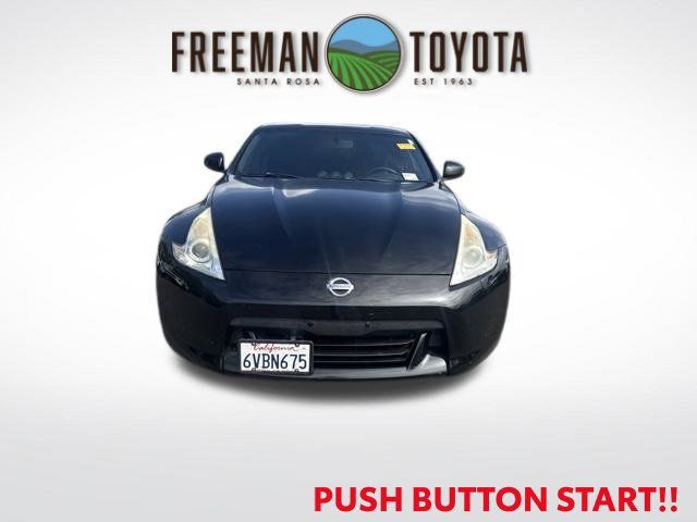 Used 2012 Nissan 370Z Coupe RWD image 3