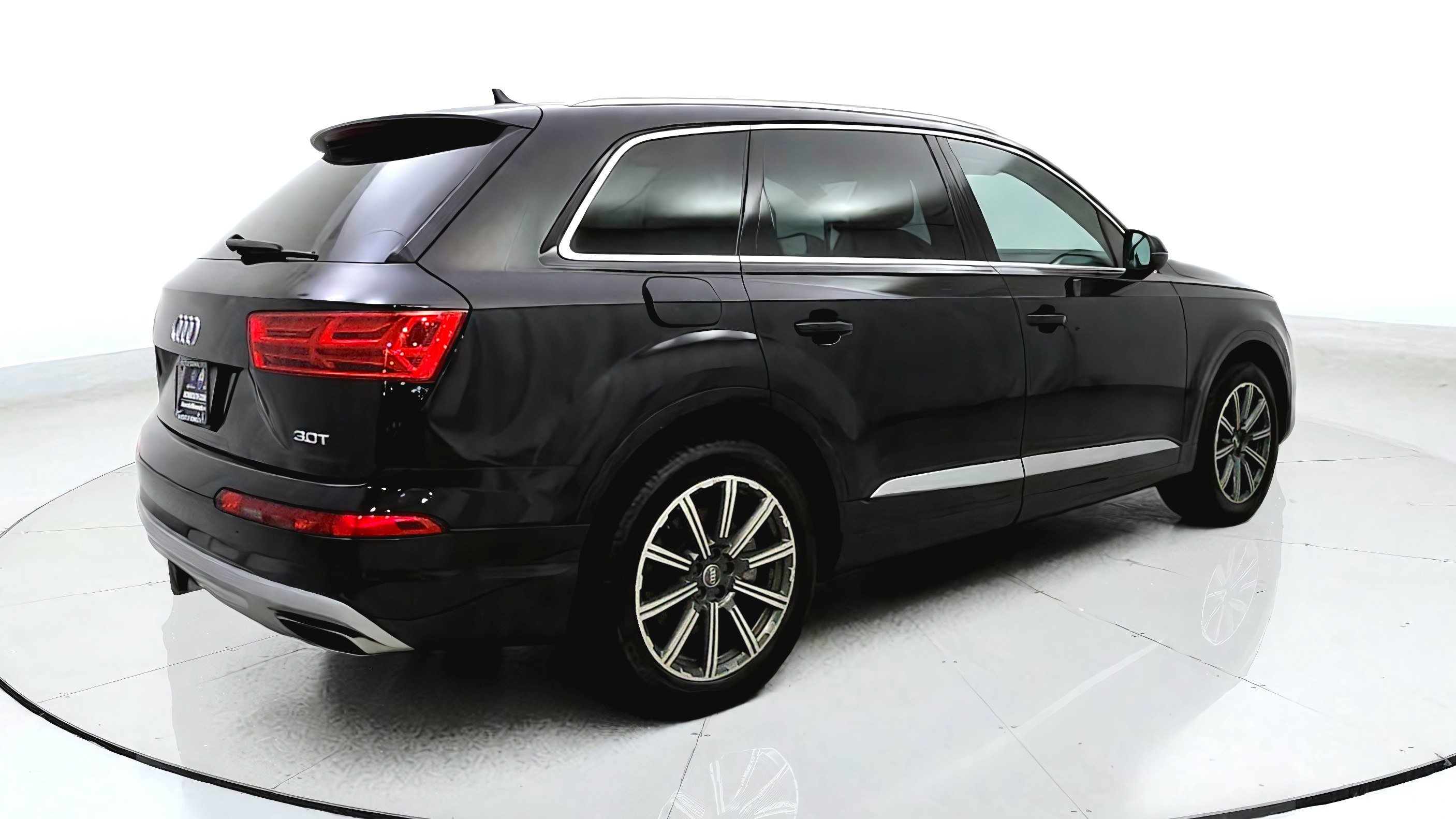 Used 2017 Audi Q7 3.0T Premium Plus AWD/4WD image 7