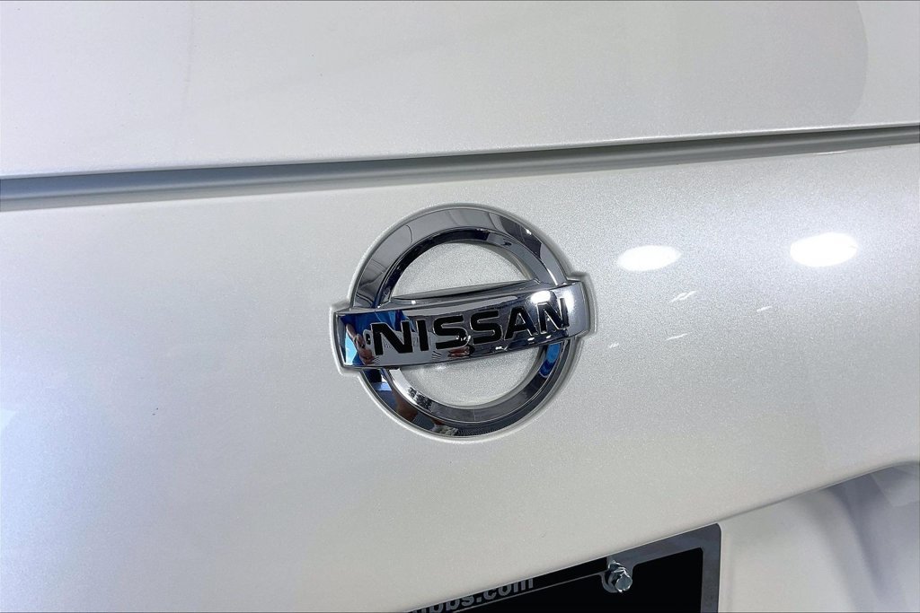 Used 2018 Nissan 370Z Touring RWD image 35