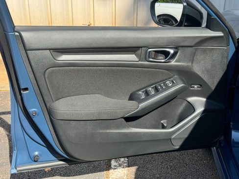Used 2025 Honda Civic Sport image 35