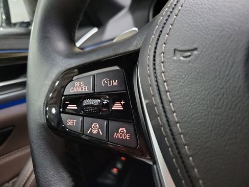 Used 2023 BMW 530e w/ Executive Package image 16