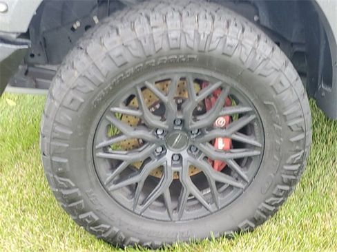 Used 2018 Ford F150 Raptor w/ Equipment Group 802A Luxury image 5