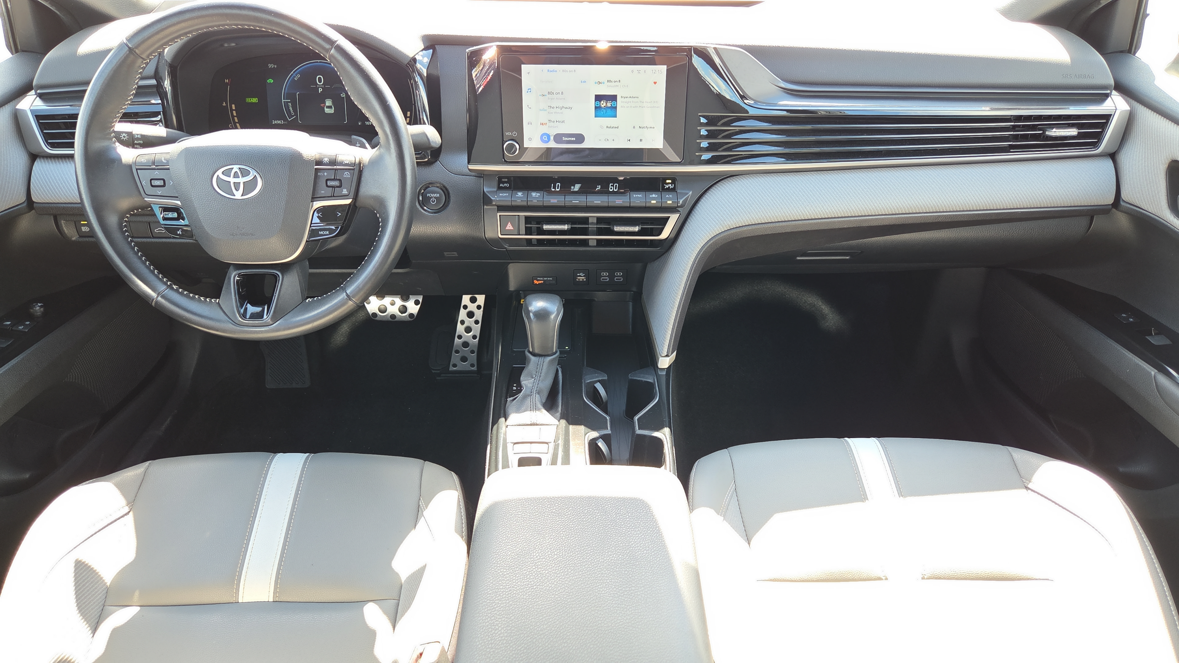 Certified 2025 Toyota Camry SE FWD image 13