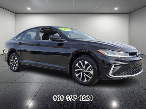 Certified 2025 Volkswagen Jetta S image 7