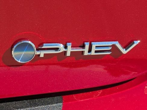 New 2026 Toyota Prius Plug-In Hybrid FWD image 6