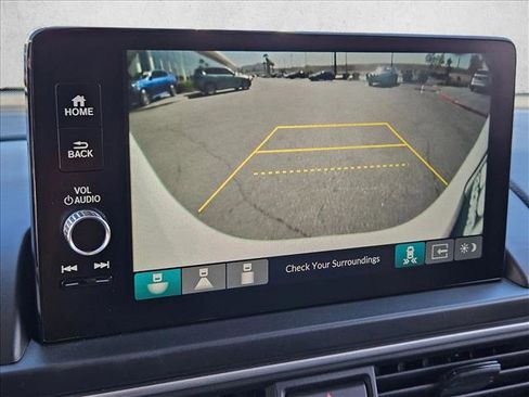 Used 2025 Honda Pilot EX-L image 13