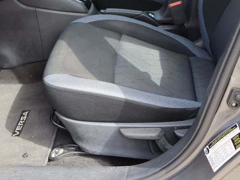 Used 2024 Nissan Versa SV FWD image 13